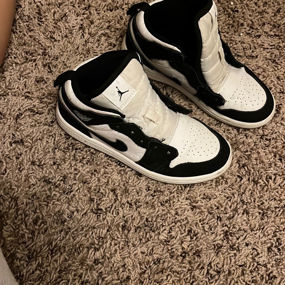 Jordan ones size 13c hole in the dark for kids